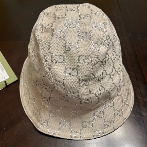 New Gucci GG Supreme Logo White Silver  Bucket Hat Size XL - Picture 6 of 13